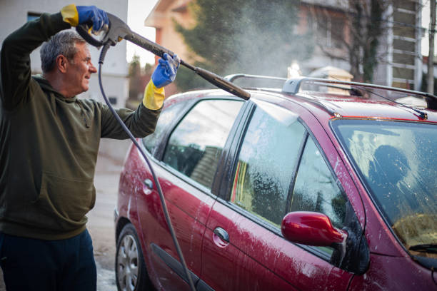Best Garage Pressure Washing  in Kingsley, MI